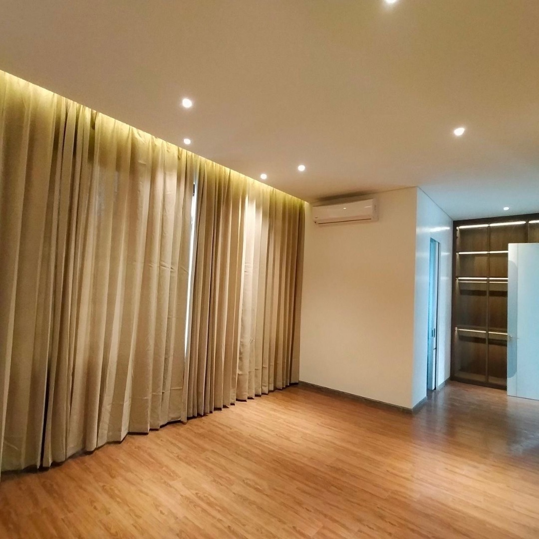 (Category: ) located in . Submitted by tin_ajtbrokerage (Listing ID 1325829744, Image 1). Description: .