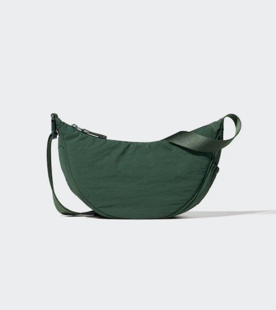 Uniqlo Body/Shoulder Bag (Category: Shoulder Bags) located in Zamboanga. Submitted by closetclearing2016 (Listing ID 1412741701, Image 1). Description: RFS: decluttering. .