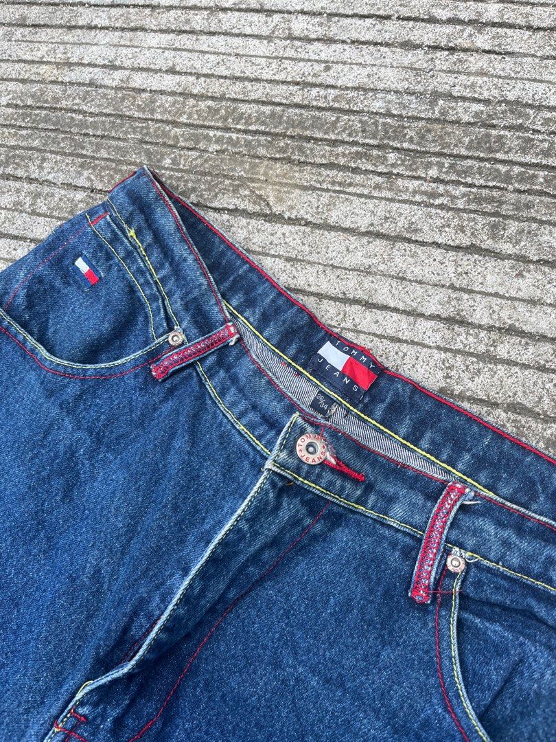 Vintage 90s tommy jeans (Category: Jeans) located in Manila. Submitted by abejaronke97521 (Listing ID 1412730368, Image 3). Description: 32 waist 42 length 13 thigh area 9 leg opening.