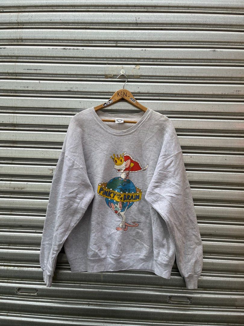 Vintage Animanics Sweatshirt (Category: Coats, Jackets and Outerwear) located in Manila. Submitted by abejaronke97521 (Listing ID 1412730156, Image 1). Description: 27 length 25 width.