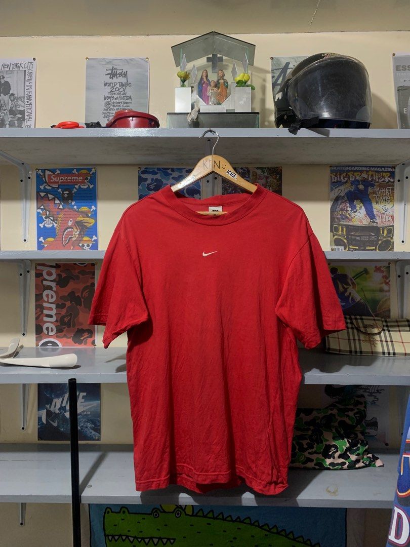 Vintage center swoosh nike (Category: Tshirts & Polo Shirts ) located in Manila. Submitted by abejaronke97521 (Listing ID 1412767157, Image 1). Description: 28 length 20 width.