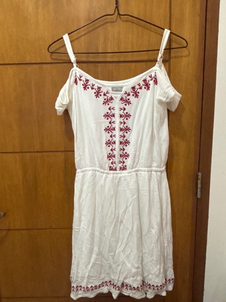 6IXTY8IGHT boho embroidered off-shoulder dress (Category: Dresses) located in Manila. Submitted by ashydeclutters (Listing ID 1407827458, Image 2). Description: ❦ Fits S ❦ Thrifted ❦ + SF ❦ Actual colors may vary due to lighting and photography. ❦ All pieces are already hand washed but may need double washing or steaming.