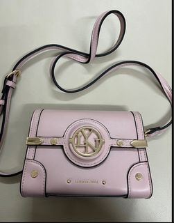 （分類：）位於 。 由 mondaykeep 提交（商品編號 1407804278，圖片 1）。簡介： 。
