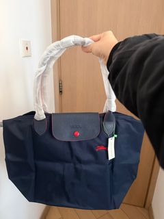 （分類：）位於 。 由 bibi.shop 提交（商品編號 1160612168，圖片 1）。簡介： 。