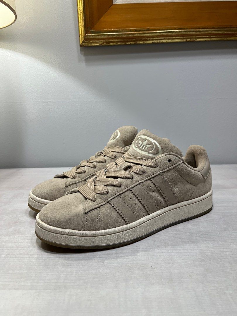 Adidas Campus 00s US Size 10 (Category: Sneakers) located in Quezon City. Submitted by jjs17 (Listing ID 1407915017, Image 3). Description: Suede upper, gum sole. Used only twice..