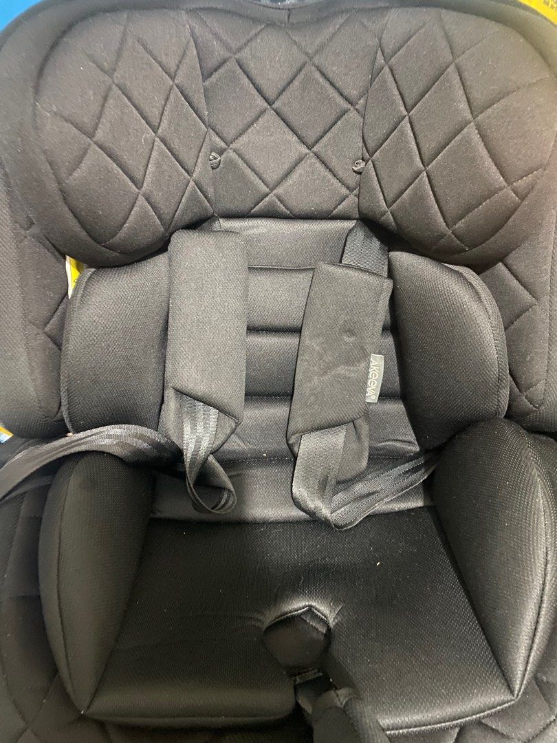 Akeeva 360 Rotate Isofix Carseat (Category: Car Seats) located in Manila. Submitted by _sharsharg (Listing ID 1407836928, Image 3). Description: • Used twice only • Like New • With box included • Still negotiable .