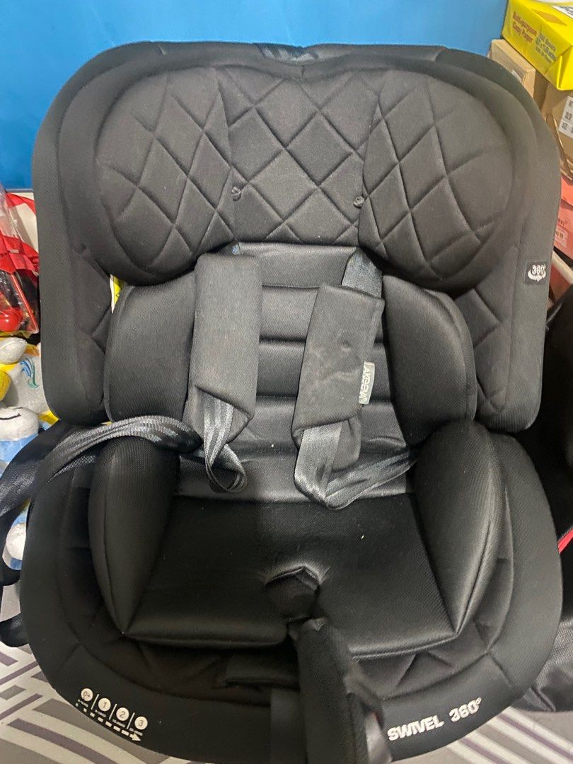 Akeeva 360 Rotate Isofix Carseat (Category: Car Seats) located in Manila. Submitted by _sharsharg (Listing ID 1407836928, Image 1). Description: • Used twice only • Like New • With box included • Still negotiable .