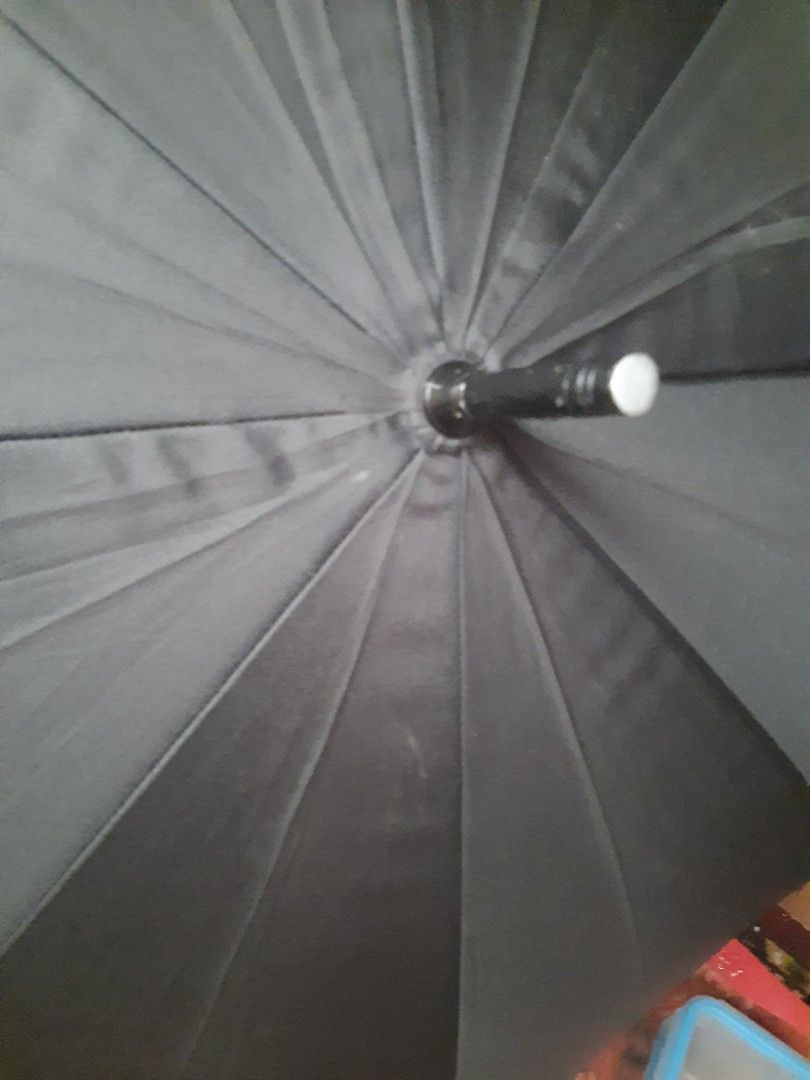 Automatic light weight long black umbrella 37" (Category: Umbrellas) located in Manila. Submitted by luckycharm_215 (Listing ID 1407807686, Image 3). Description: vgc.