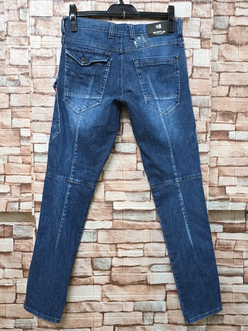 Burtle Work Pants (Category: Jeans) located in Baling. Submitted by DoNutSeLaTaN (Listing ID 1407919070, Image 2). Description: Bismillah DETAILS ⬇️ -SIZE: M -PINGGANG: 30 -LABUH: 38 -CAWAT: 10 -PAHA: 10 -CONDITION: 8/10 -DEFECTS: ADA KESAN TAMPUNG PADA BELAKANG ( LIHAT GAMBAR ).