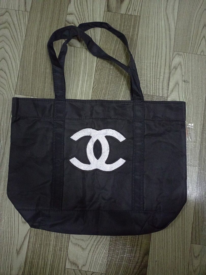 Chanel Sequin VIP Tote Bag (Category: Luxury Bags & Wallets) located in Cebu City. Submitted by alzbeastwear (Listing ID 1407928330, Image 3). Description: Chanel Black Precision VIP Tote Bag Medium Size Dimes Width - 12 Length - 16 Material - Polyster Nylon with Snap button closure Price - 1,500 + sf.