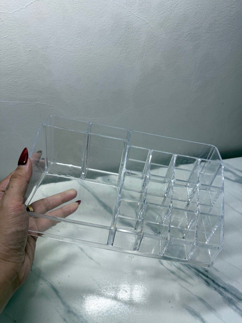 Clear Acrylic Makeup Organizer (Category: Makeup) located in Paranaque City. Submitted by mzrne (Listing ID 1407846946, Image 1). Description: For girlies na maraming lippies RFS: decluttering.