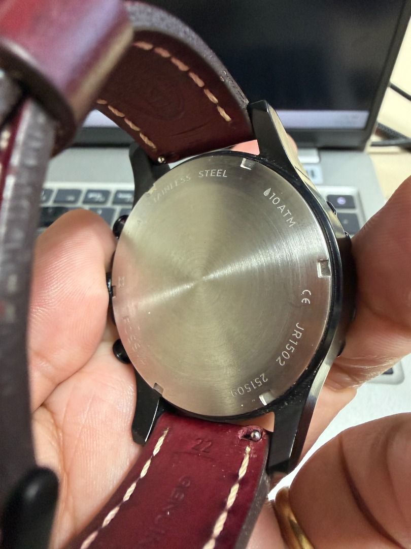 FOSSIL JR1502 NATE CHRONOGRAPH (Category: Luxury Watches) located in Cebu City. Submitted by ehdstuff (Listing ID 1407937053, Image 3). Description: Sleek and streamlined with a thick steel case and leather strap, Nate's made for the man who likes his style somewhere between casual and cool..