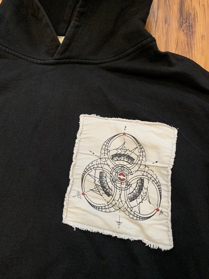 FRAGMENT X CLOT HOODIE (Category: Coats, Jackets and Outerwear) located in Manila. Submitted by thriftmadness (Listing ID 1407883322, Image 2). Description: .