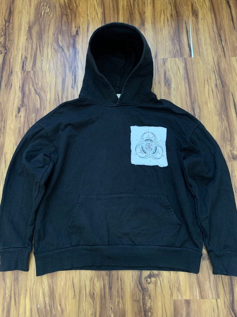 FRAGMENT X CLOT HOODIE (Category: Coats, Jackets and Outerwear) located in Manila. Submitted by thriftmadness (Listing ID 1407883322, Image 1). Description: .