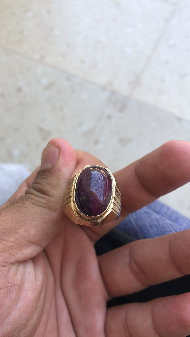 Silver Ring with Ruby Stone (Category: Rings) located in Singapore. Submitted by arrayyan25 (Listing ID 1407937816, Image 1). Description: Silver ring with Ruby .