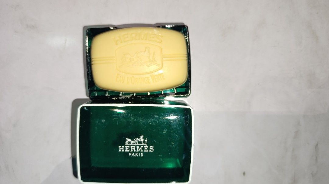 50g Hermes Eau D'Orange Verte Perfumed Soap (Category: Bath) located in Manila. Submitted by erianbacsa54350 (Listing ID 1407881026, Image 1). Description: Authentic Hermes soap 50grams -1000 location Tondo Manila mop: Gcash or cash mod: lalamove, flash and lbc .