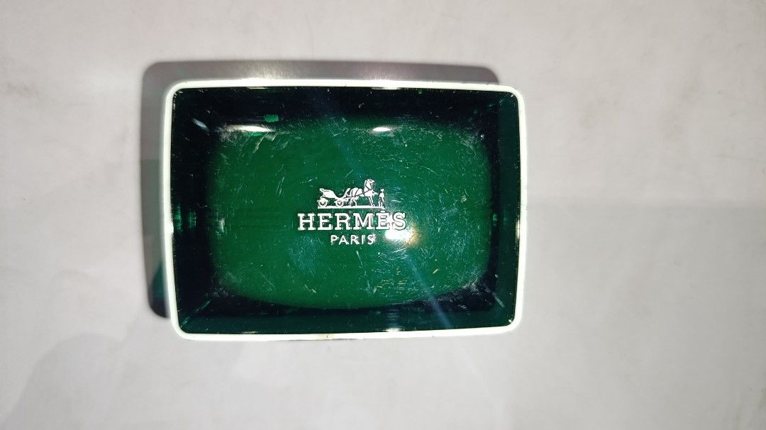 50g Hermes Eau D'Orange Verte Perfumed Soap (Category: Bath) located in Manila. Submitted by erianbacsa54350 (Listing ID 1407881026, Image 2). Description: Authentic Hermes soap 50grams -1000 location Tondo Manila mop: Gcash or cash mod: lalamove, flash and lbc .
