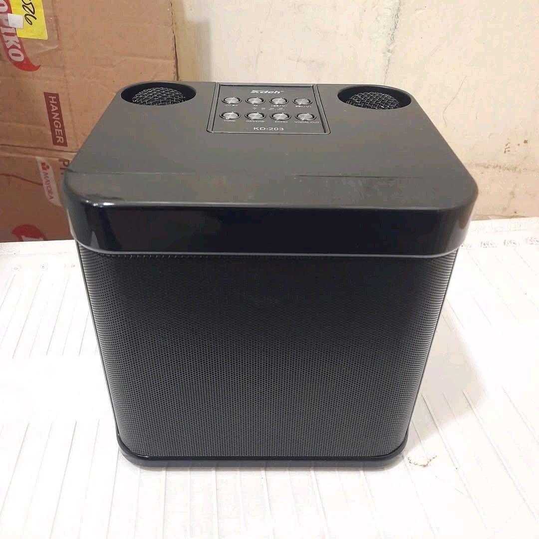 Karaoke Bluetooth set (Category: Soundbars, Speakers & Amplifiers) located in Manila. Submitted by asstditems (Listing ID 1407809416, Image 2). Description: Same day delivery via Lalamove Location: Manila Mop: Cod/Gcash payment.