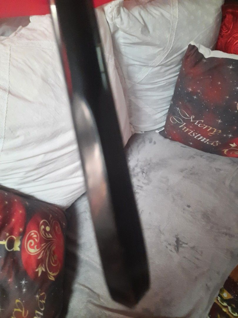 Long umbrella 16 ribs 32" Water front durable (Category: Umbrellas) located in Manila. Submitted by luckycharm_215 (Listing ID 1407805715, Image 2). Description: used good.