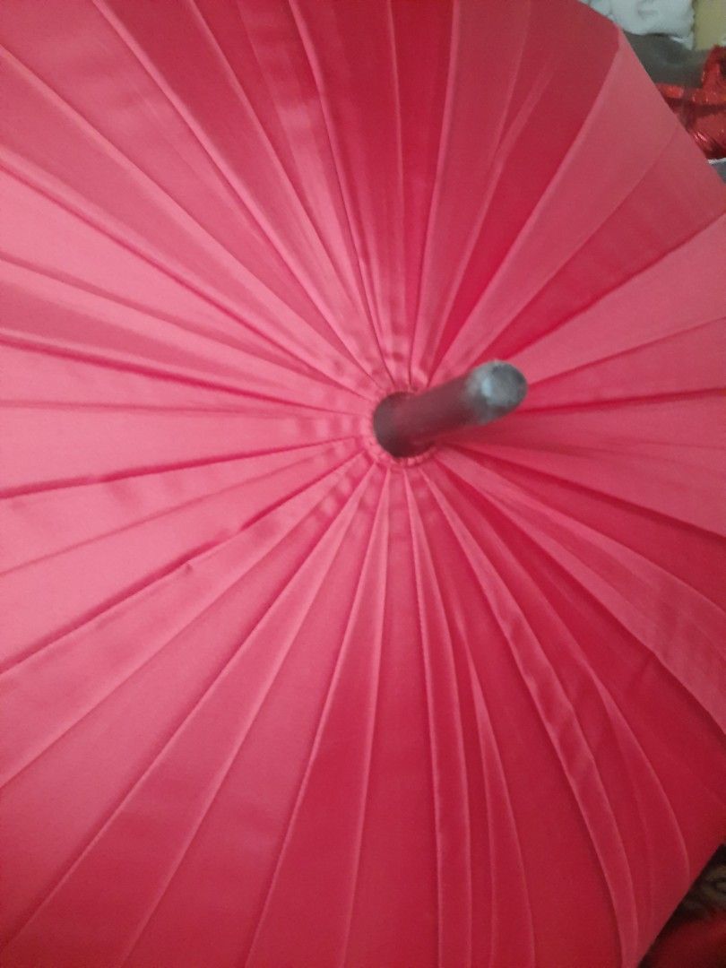 Long umbrella 16 ribs 32" Water front durable (Category: Umbrellas) located in Manila. Submitted by luckycharm_215 (Listing ID 1407805715, Image 3). Description: used good.
