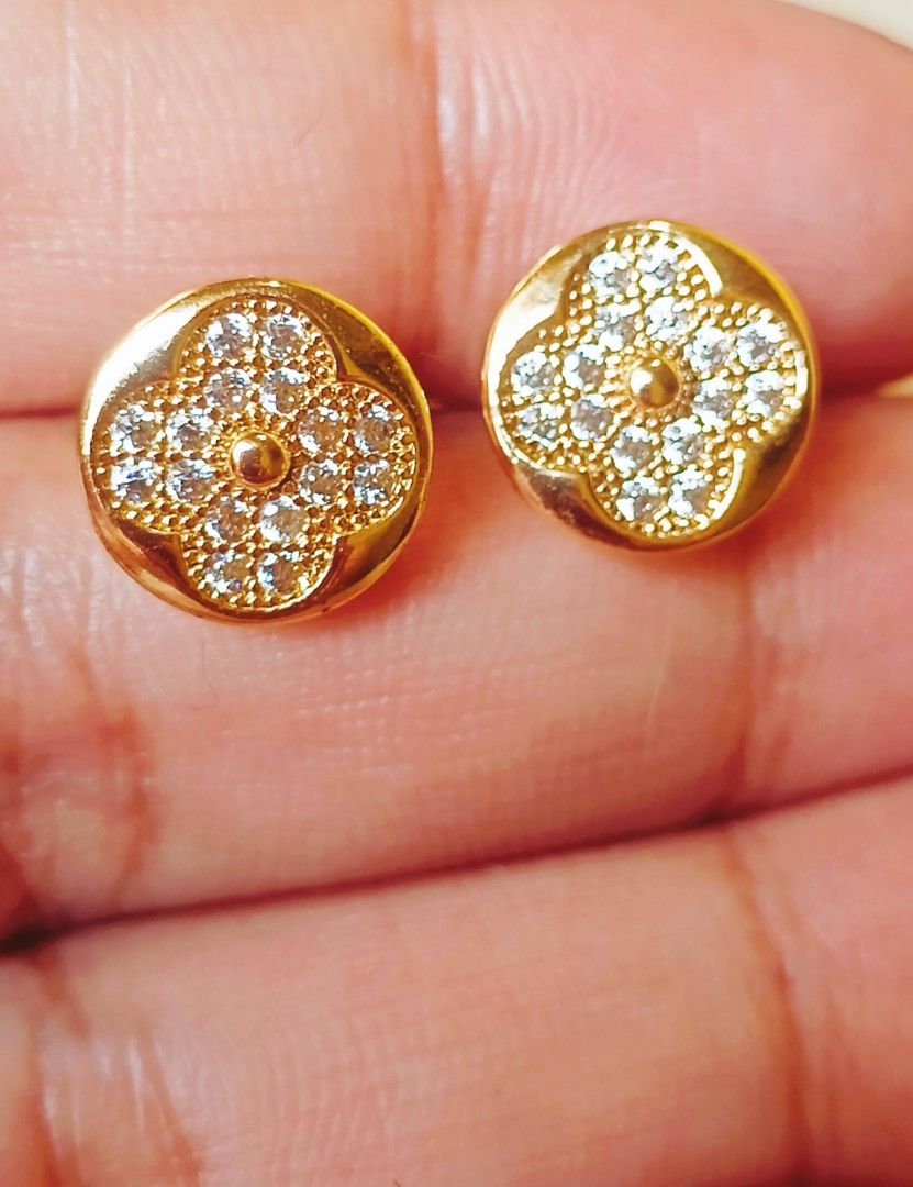 Lv earrings from japan (Category: Luxury Accessories) located in Manila. Submitted by osaze_27japanbags (Listing ID 1407757048, Image 1). Description: Lv earrings from japan no flaws with markings with gift box kindly pm me.