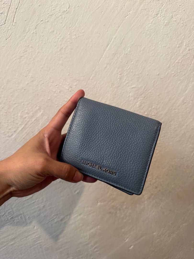 MK wallet (Category: Wallets & Card Holders) located in Cebu City. Submitted by iamish_items (Listing ID 1407760769, Image 1). Description: .