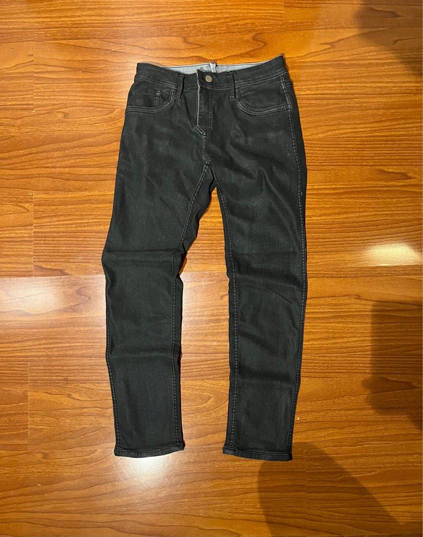 Penshoppe Reverseable Jeans (Grey and Black) (Category: Jeans) located in Paranaque City. Submitted by fonzgup (Listing ID 1407817899, Image 1). Description: Dimensions: L 37 W 28.