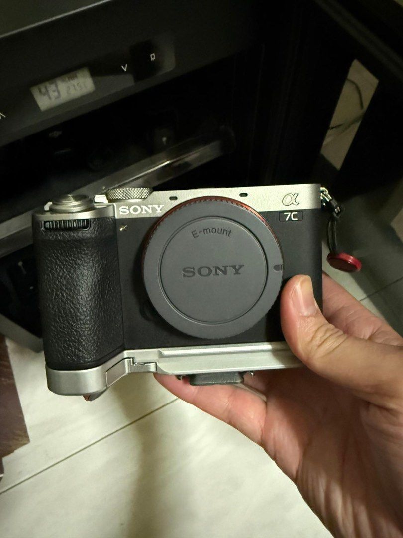 Sony Alpha 7C II (Silver), Photography, Cameras on Carousell