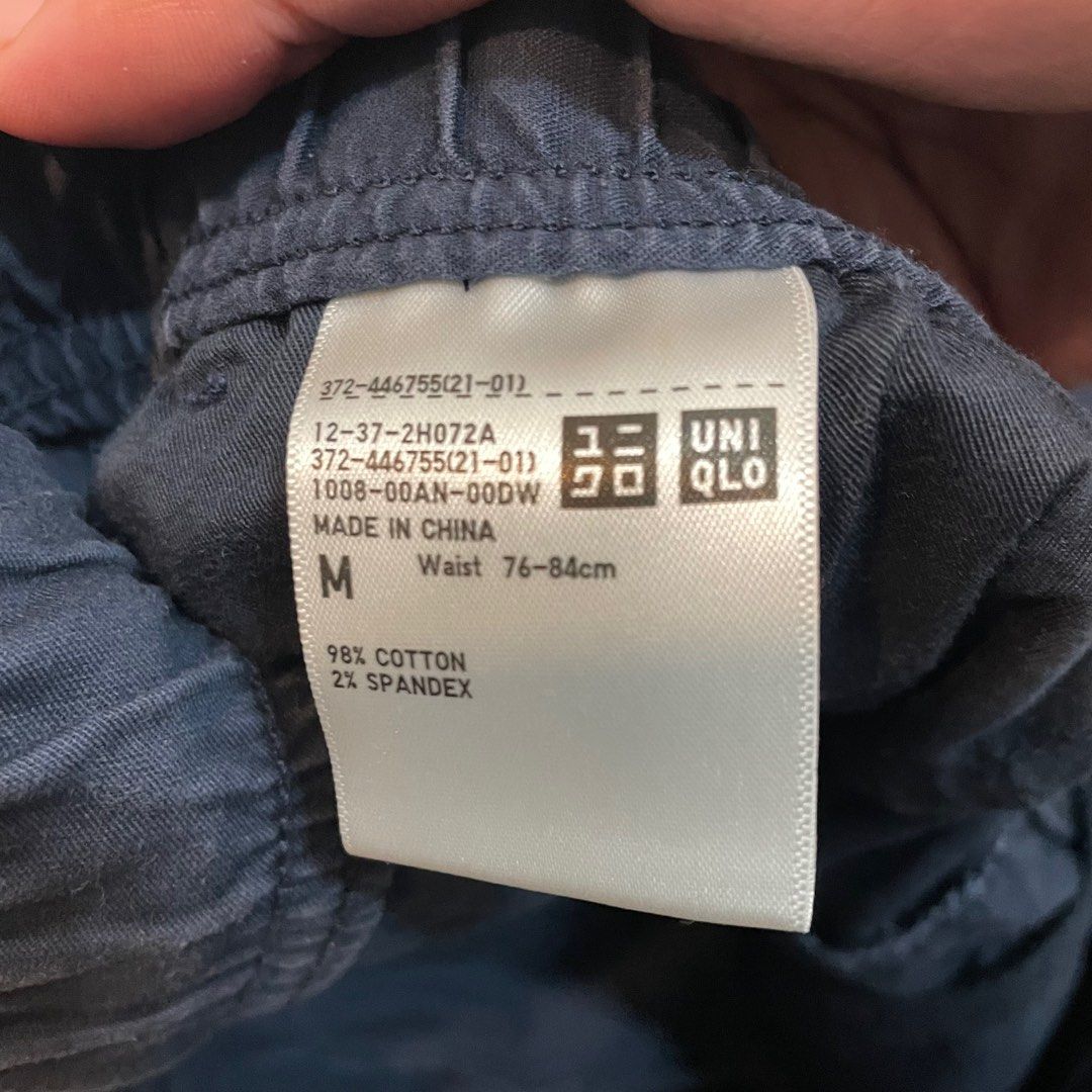 Uniqlo Dark Blue Trousers (Medium) (Category: Trousers) located in Manila. Submitted by arfernando (Listing ID 1407896181, Image 2). Description: Uniqlo Trouser - Medium Waist: 32 inches Length: 36 inches.