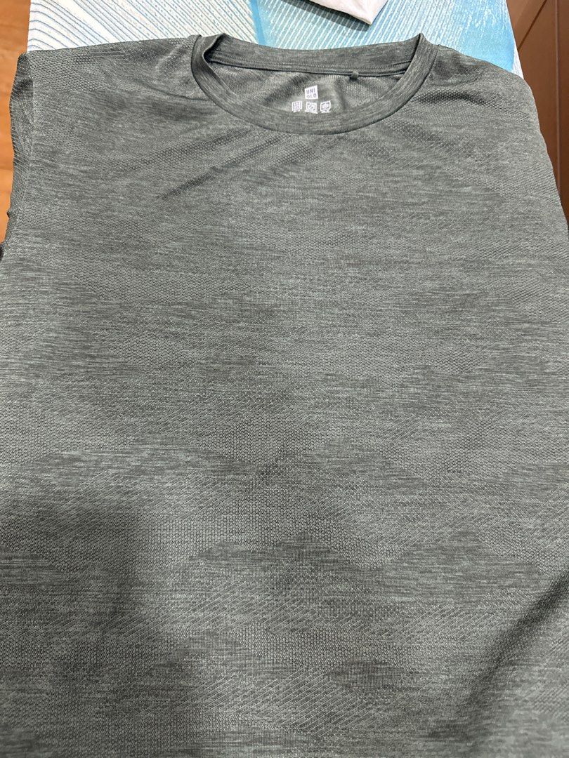 Uniqlo Dry-EX Shirt (Category: Tshirts & Polo Shirts ) located in Quezon City. Submitted by struddels (Listing ID 1407855333, Image 1). Description: - Uniqlo Dry-EX shirt - Size: 160 - Color: Gray - Neckline: Crew neck - Made in China - Features: - Odor control - Cool-to-the-touch technology.