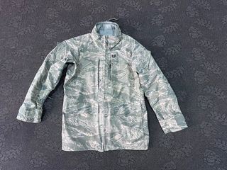 (Category: ) located in . Submitted by army_vintage (Listing ID 1407760925, Image 1). Description: .