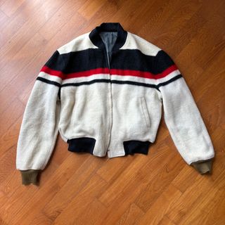 (Category: ) located in . Submitted by mitokki (Listing ID 1407901632, Image 1). Description: .