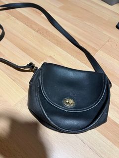 (Category: ) located in . Submitted by deniselowhh77 (Listing ID 1407850172, Image 1). Description: .