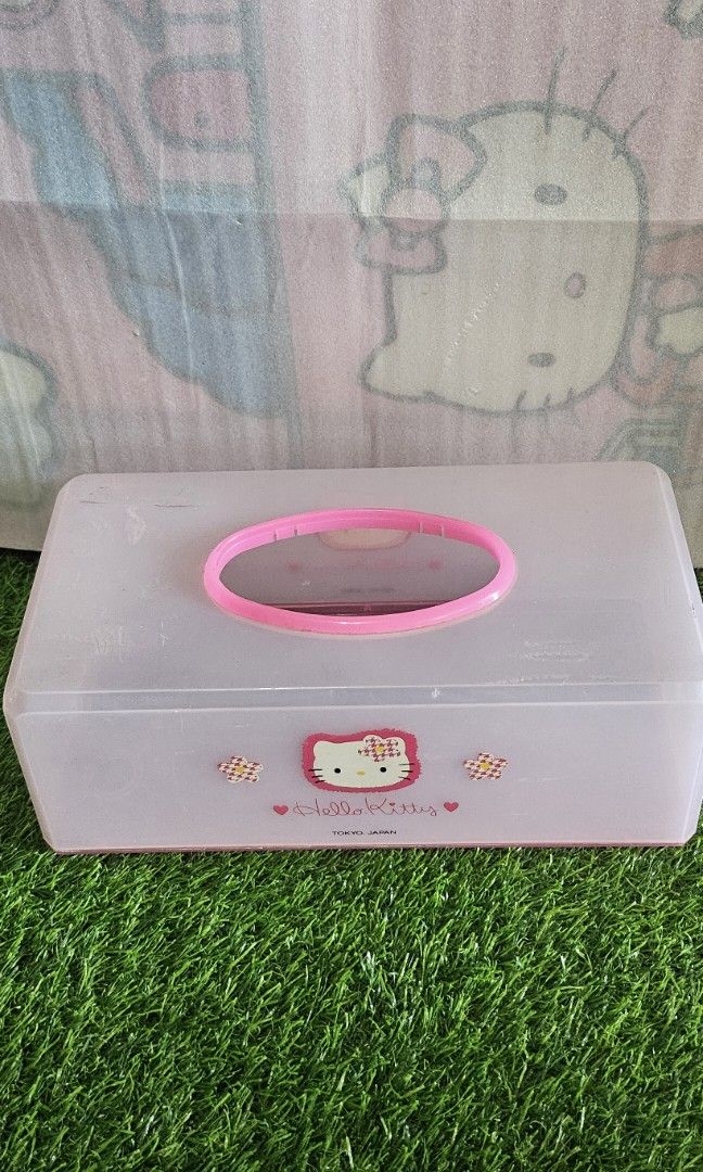 Vintage sanrio tissue holder (Category: Storage Boxes & Baskets) located in Umingan. Submitted by liezelsona48963 (Listing ID 1407761624, Image 1). Description: vintage sanrio tissue holder with sign of usage 12x 6 inches mop gcash.