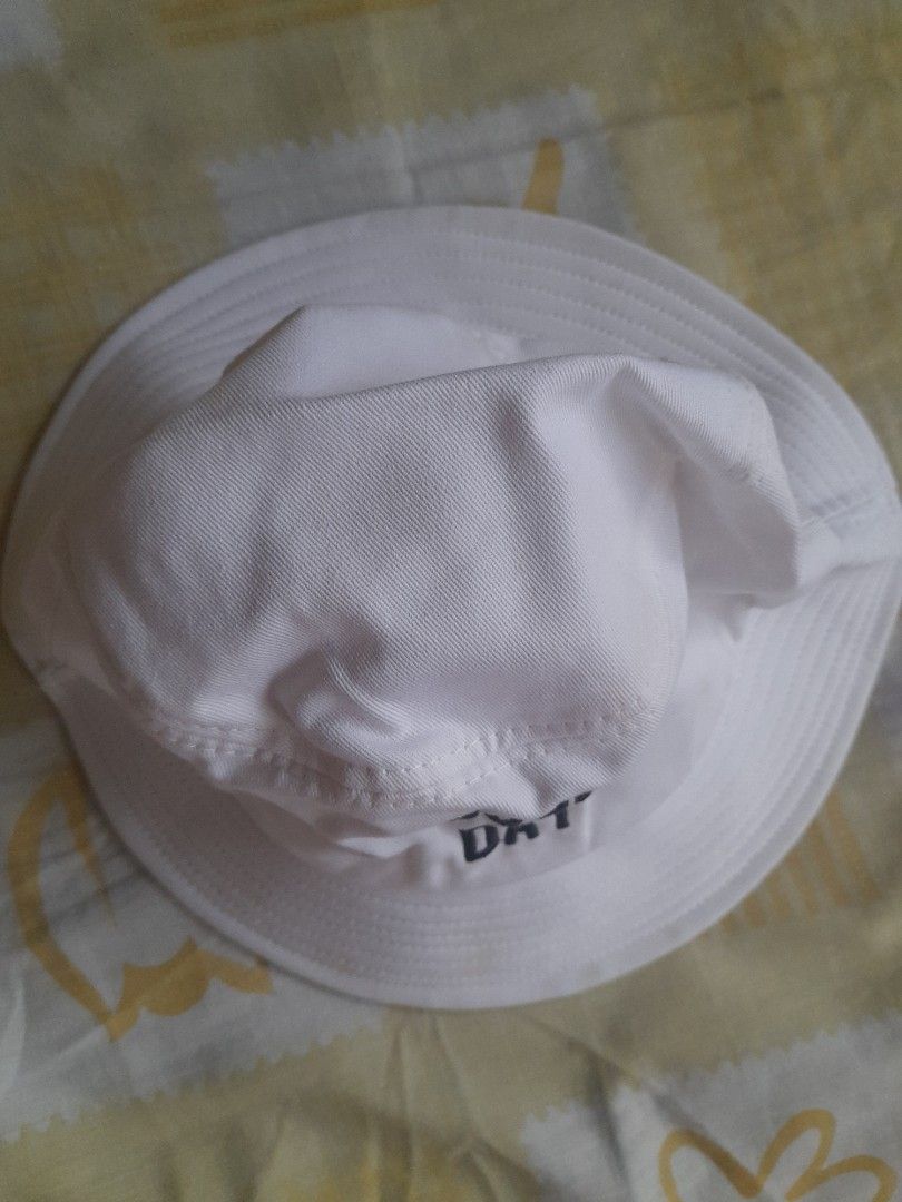 White Bucket Hat with 'Good Day' Embroidery (Category: Looking For) located in San Pedro. Submitted by JohnsonKeeps (Listing ID 1407829134, Image 3). Description: - White bucket hat - 'Good Day' embroidered on front - Classic design - Lightweight fabric - with light stains ( see photos).