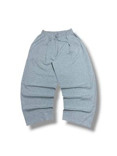 (Category: ) located in . Submitted by underrated_style (Listing ID 1407813578, Image 1). Description: .