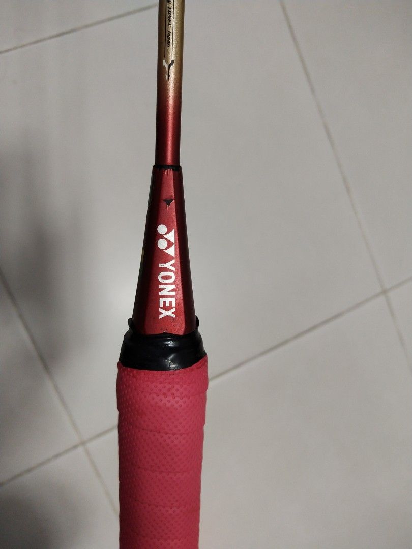 Yonex Isometric 30DF badminton racket racquet, Sports Equipment, Sports ...