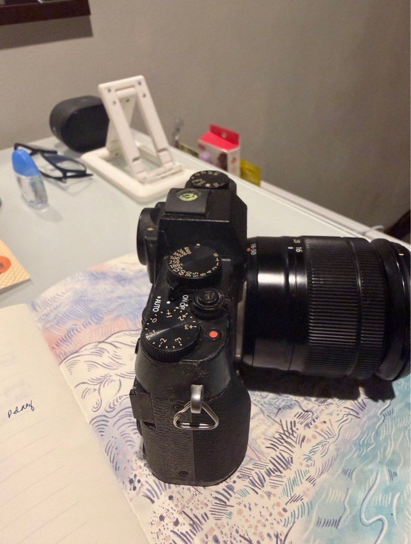 Fujifilm X-T10 with Kit Lens (Category: Cameras) located in Balingasag. Submitted by cfkpelaez (Listing ID 1390955725, Image 3). Description: Selling because there's no service center accessible to me. Rubber grip detached Free battery but no charger Power/flash button defective Buyer covers SF.