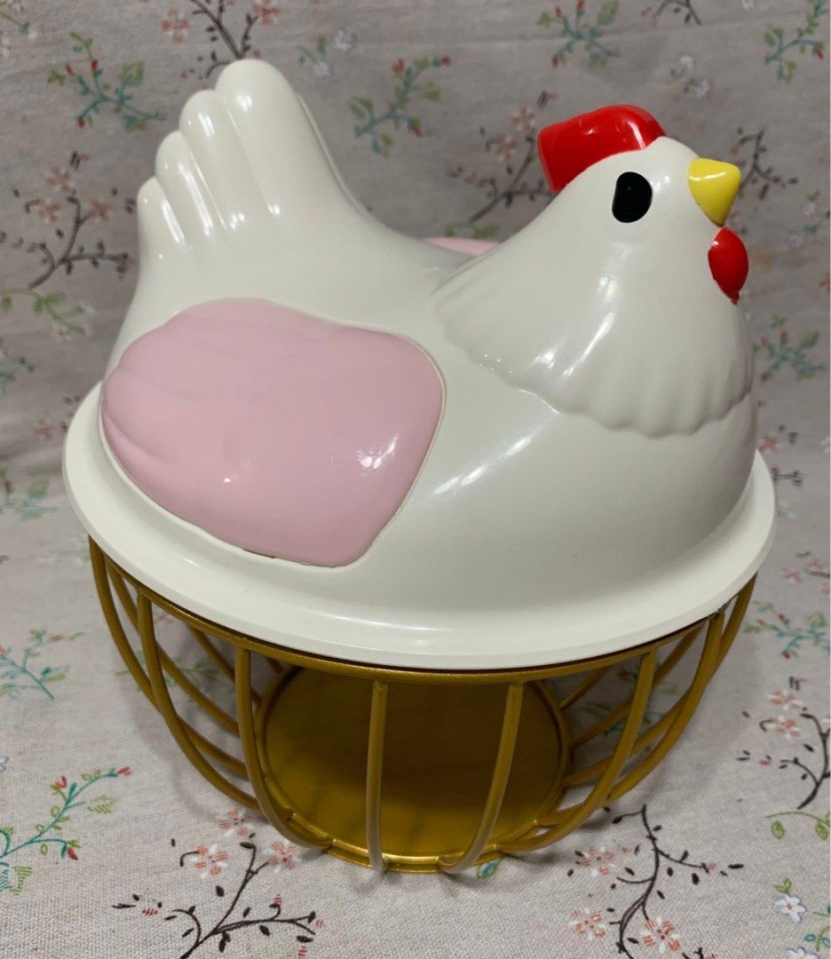 Chicken Egg Basket (Category: Storage Boxes & Baskets) located in San Mateo. Submitted by kusinaninanan (Listing ID 1408062124, Image 3). Description: Brandnew Egg Storage… 🥚🍳🐣 Egg Basket with Hard Plastic Cover - Kitchen Storage Organizer for Eggs, Fruits and Vegetables - Durable Food Safe Countertop Container Set 18-22 medium size egg capacity.