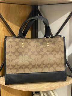 (Category: ) located in . Submitted by luxefind12345 (Listing ID 1408103414, Image 1). Description: .