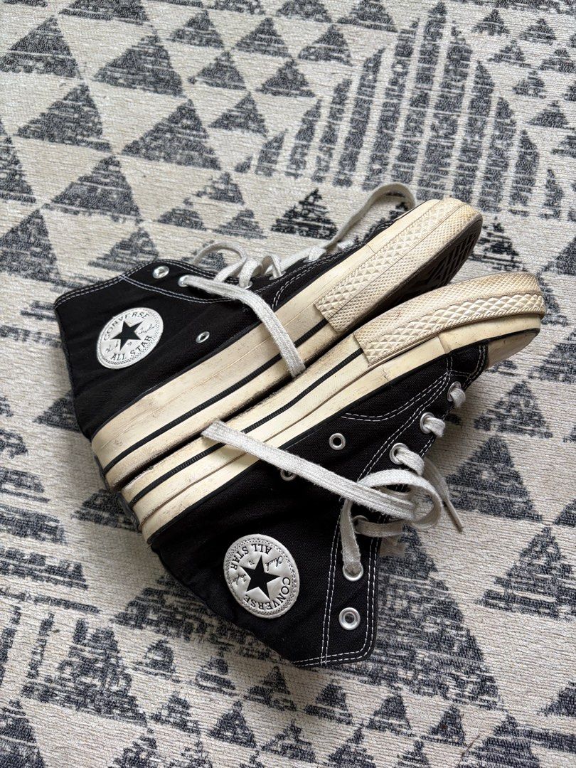 Converse Chuck Taylor All Star High Top (Category: Sneakers) located in Quezon City. Submitted by beeeeeeeeb (Listing ID 1408112775, Image 1). Description: Classic black Converse Chuck Taylor All Star high-top sneakers. Unisex US Men's 6/ US Women’s 8 24.5mm(25).