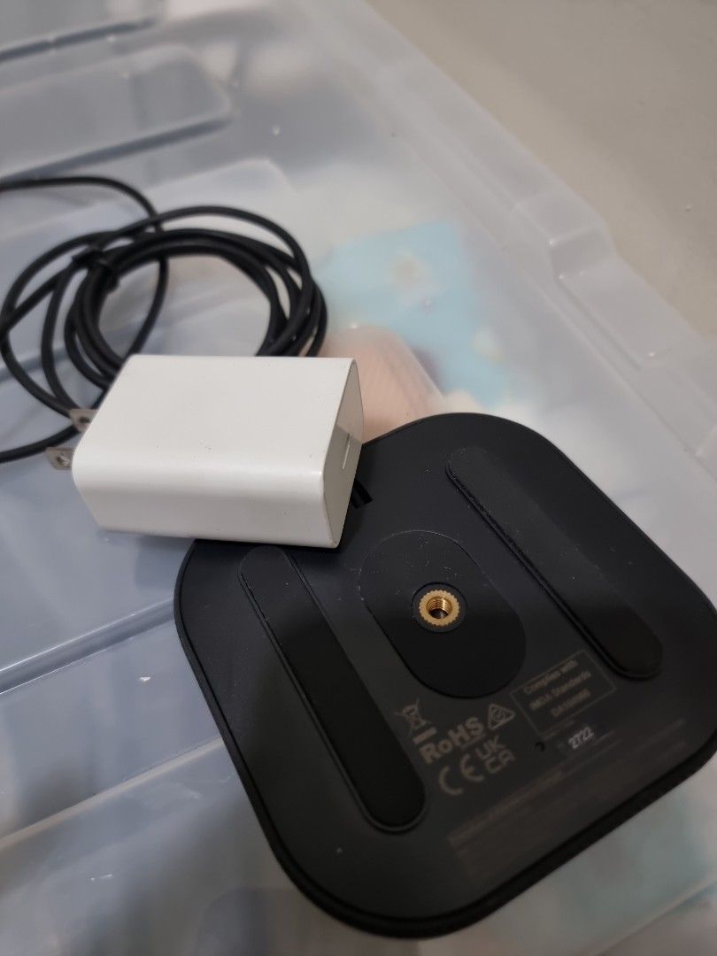 Cygnett Wireless Charger with Power Adapter (Category: Chargers & Cables) located in Makati City. Submitted by ljls00 (Listing ID 1408076291, Image 3). Description: - Wireless charger included - Free power adapter - 15w Cygnett PowerBase III wireless charger - bought from Australia.