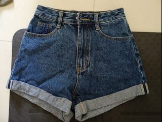 (Category: ) located in . Submitted by suckmybing (Listing ID 1407983228, Image 1). Description: .