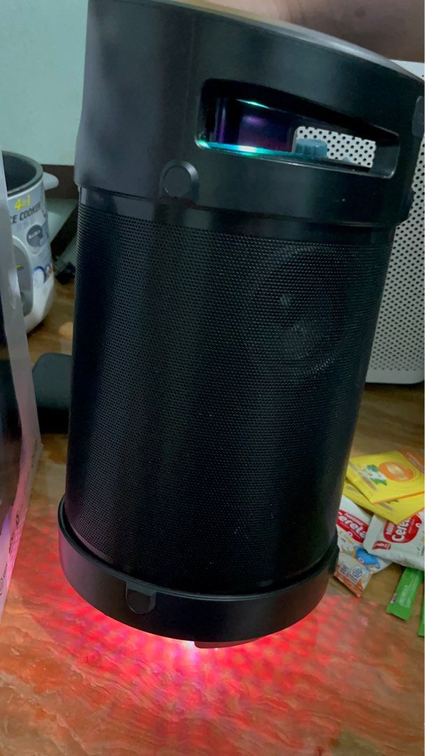 Elassion Orbit 360 Bluetooth Speaker (Category: Soundbars, Speakers & Amplifiers) located in Caloocan City. Submitted by zheligin0932803 (Listing ID 1407956730, Image 1). Description: Brand New Elassion Bluetooth speaker 4.1CH Portable Bluetooth Waterproof Speaker, delivers monstrous sound with the hardest hitting bass. • True 4.1CH sound • Multicolor LED light • IPX5 Splashproof • Bluetooth 5.0 version.