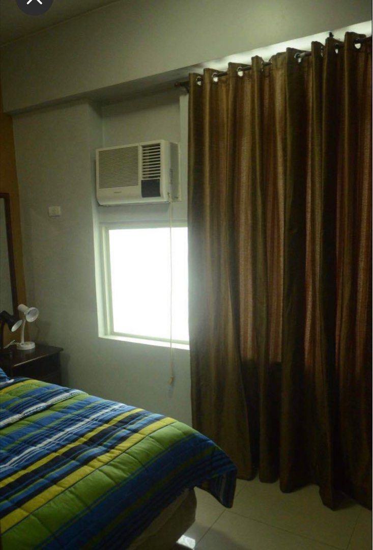 For Rent - Stamford Executive Residences (Category: Apartments & Condos) located in Paranaque City. Submitted by josealex2020 (Listing ID 1408039409, Image 3). Description: For Rent Stamford Executive Residences Mckinley Hills Fully Furnished includes Aircon, Refrigerator, Single Bed, Electric Stove with Range Hood, stand Fan, Shower Heater, Bar Stools (2); Microwave oven Area: 22sqm.