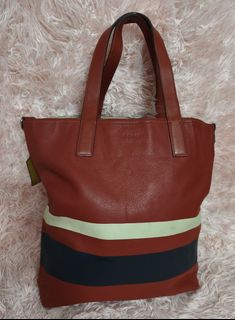 (Category: ) located in . Submitted by ctea_luv_shopping (Listing ID 1408061142, Image 1). Description: .