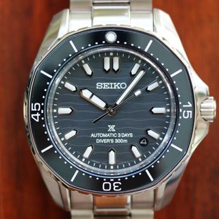 (Category: ) located in . Submitted by 1minutewatchguy (Listing ID 1407947917, Image 1). Description: .