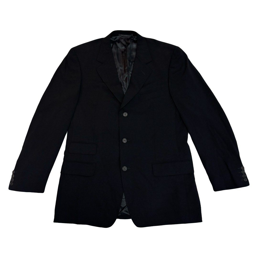 GUCCI TOM FORD BLACK BLAZER SUIT (Category: Coats, Jackets and Outerwear) located in Cebu City. Submitted by lonearchivalry (Listing ID 1408091834, Image 1). Description: Width (Pit to pit) : 22 inches Length (Shoulder to hem) : 32 inches.