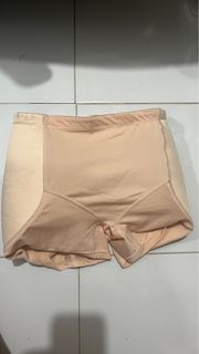 (Category: ) located in . Submitted by heavendeclutter (Listing ID 1408021811, Image 1). Description: .