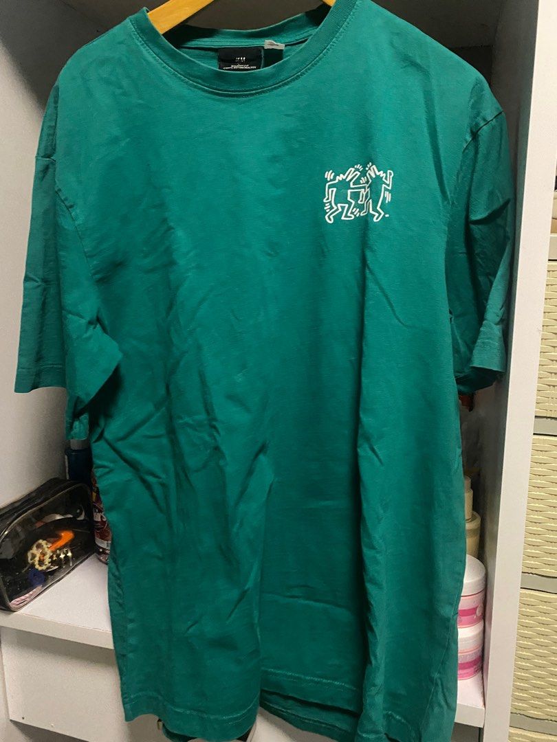 H&M by Keith Haring (Category: Tshirts & Polo Shirts ) located in Cabanatuan. Submitted by prelovedbycheesekeyk (Listing ID 1408048098, Image 1). Description: Padala lng Medium to large Og .